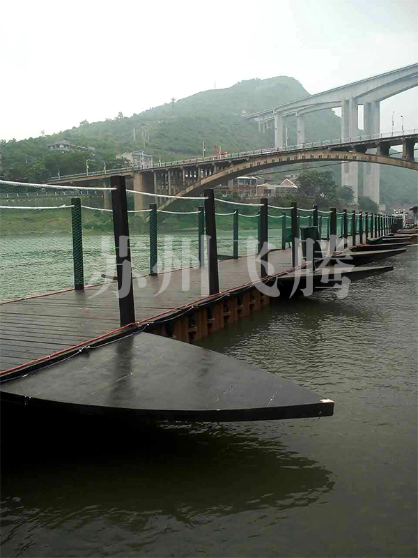 遵義土城鎮(zhèn)四渡赤水浮橋1.jpg